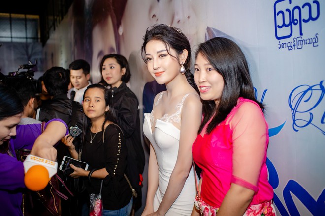 Lấn sân làm diễn viên, Huyền My đẹp lộng lẫy, được truyền thông Myanmar săn đón nhiệt tình - Ảnh 7.
