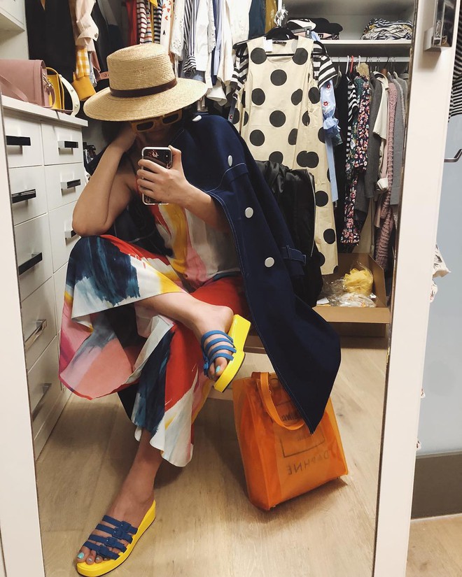 Th&aacute;ng n&agrave;o cũng cạn tiền v&igrave; mua sắm v&aacute;y &aacute;o, đ&oacute; l&agrave; bởi bạn đ&atilde; kh&ocirc;ng tu&acirc;n theo 5 nguy&ecirc;n tắc shopping &ldquo;sống c&ograve;n&rdquo; n&agrave;y - Ảnh 5.