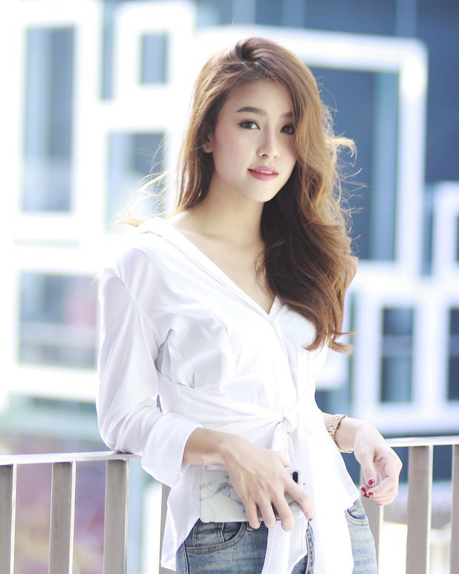 6 dấu hiệu cho thấy l&agrave;n da của bạn đang dần l&atilde;o h&oacute;a v&agrave; giải ph&aacute;p cụ thể từ c&aacute;c b&aacute;c sĩ da liễu - Ảnh 3.