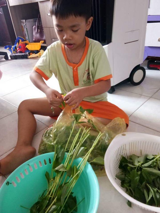 Kh&ocirc;ng qu&aacute;t mắng hay ra lệnh, chỉ d&ugrave;ng chi&ecirc;u thủ thỉ, mẹ 8X dạy con 6 tuổi l&agrave;m việc nh&agrave; nhoay nho&aacute;y - Ảnh 4.