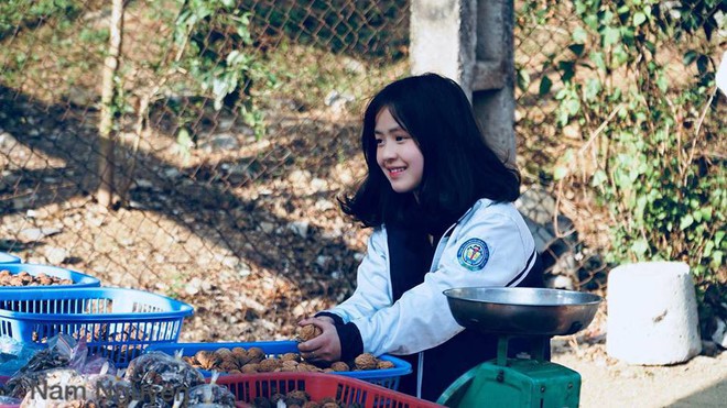 Em gái bán lê Hà Giang hot nhất MXH bất ngờ xuất hiện trong trailer MV du lịch - Ảnh 4.