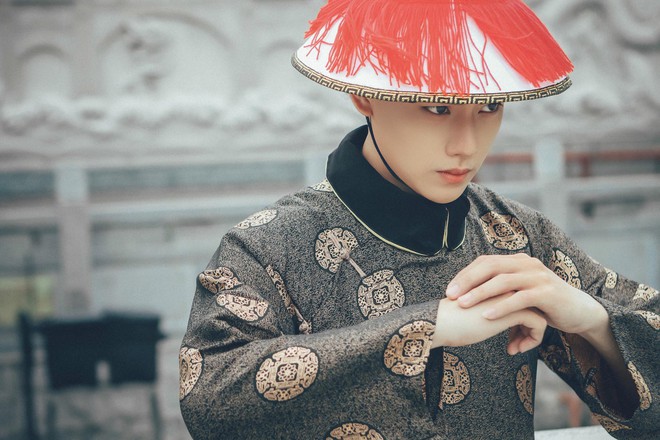 9X Đà Nẵng gây chú ý khi tung bộ ảnh "cosplay" mỹ nam Tử Cấm Thành - Phú Sát Phó Hằng - Ảnh 3. 9X Đà Nẵng gây chú ý khi tung bộ ảnh "cosplay" mỹ nam Tử Cấm Thành - Phú Sát Phó Hằng - Ảnh 3.