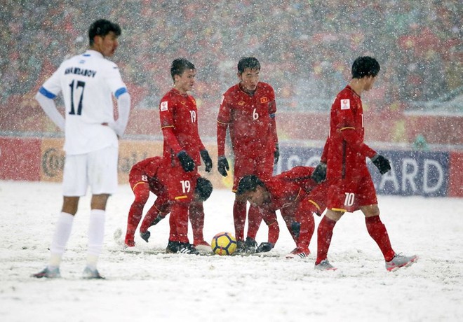 Truyền thông quốc tế mong Olympic Việt Nam bỏ lối đá phòng ngự, chơi cống hiến - Ảnh 2.