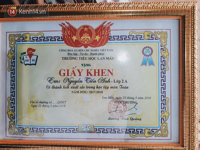 Chuyện về cậu b&eacute; kh&ocirc;ng tay v&agrave; người anh sinh đ&ocirc;i lu&ocirc;n kề cận: Trong đội b&oacute;ng nh&iacute;, em con chạy nhanh lắm nhưng con phải k&egrave;m v&igrave; sợ em ng&atilde;... - Ảnh 7.