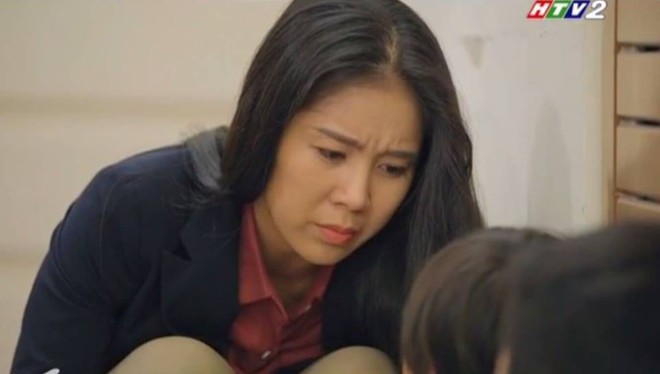 B&agrave; Mai ho&agrave;n to&agrave;n gục ng&atilde; v&igrave; bị con g&aacute;i mắng chửi, cả nh&agrave; hạch s&aacute;ch trong Gạo Nếp Gạo Tẻ - Ảnh 14.