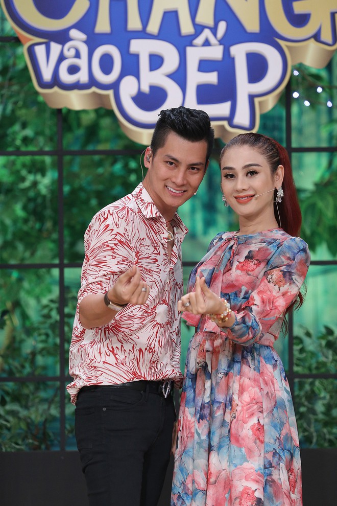 Hết show mẹ chồng, Lâm Khánh Chi lại gào thét với chồng trong show nấu ăn - Ảnh 2.