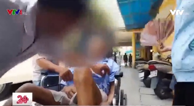 T&igrave;m ra danh t&iacute;nh kẻ trấn lột tiền của người nh&agrave; bệnh nh&acirc;n ung thư giai đoạn cuối v&igrave; tự &yacute; gọi xe cứu thương b&ecirc;n ngo&agrave;i - Ảnh 3.