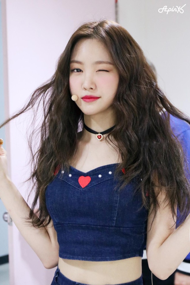 Trớ tr&ecirc;u thảm họa thẩm mỹ mới Kpop vượt mặt cả nữ thần Irene, nhưng vẫn kh&ocirc;ng hot bằng 2 em g&aacute;i quốc d&acirc;n - Ảnh 2.