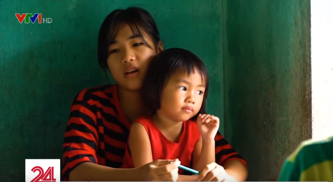 Lớp học hạnh ph&uacute;c của thầy gi&aacute;o ngh&egrave;o ở Thừa Thi&ecirc;n Huế: Đ&ocirc;i ch&acirc;n kh&ocirc;ng l&agrave;nh lặn dẫn bước những đứa trẻ v&agrave;o đời - Ảnh 8.