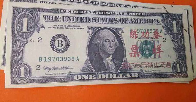 Tiền giấy giả c&oacute; chữ Trung Quốc bị ph&aacute;t hiện lưu h&agrave;nh tại &Uacute;c - Ảnh 4.