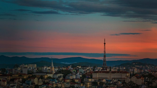 Đố bạn biết trường quay đắt hàng nhất của điện ảnh Việt năm nay là ở đâu? - Ảnh 7.