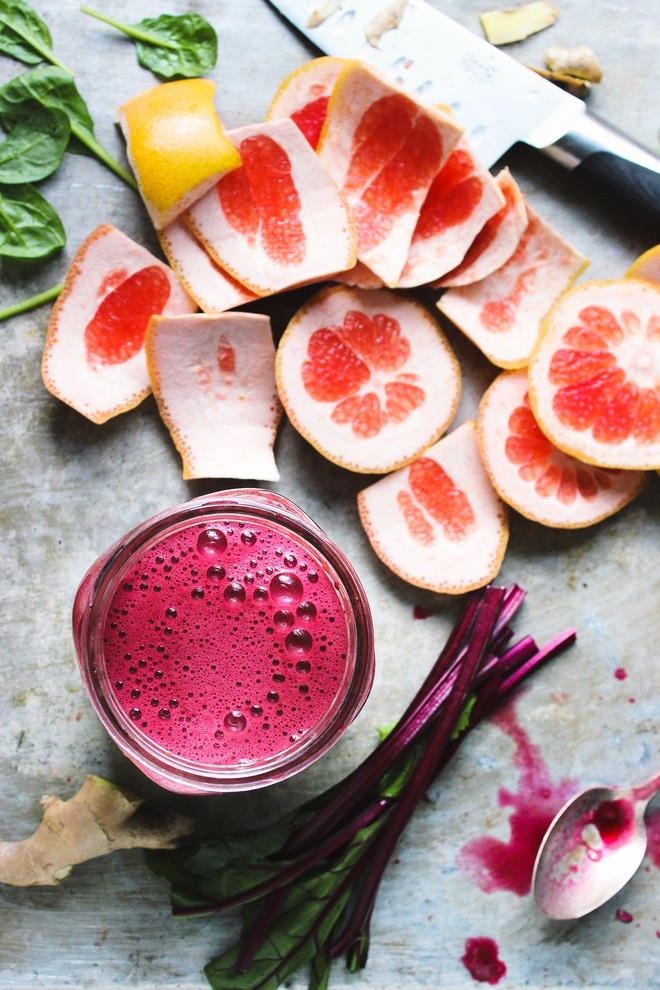 Gợi &yacute; 5 c&ocirc;ng thức nước detox thay thế c&aacute;c bữa ăn từ những nguy&ecirc;n liệu ở ngay xung quanh bạn - Ảnh 2.