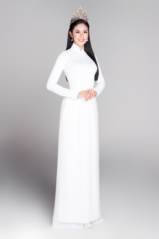 Sau bộ ảnh nữ thần, dàn Hoa hậu Việt Nam tiếp tục khoe vẻ tinh khôi trong tà áo dài trắng thướt tha - Ảnh 10.