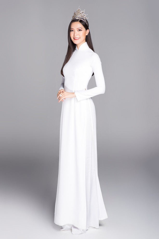 Sau bộ ảnh nữ thần, dàn Hoa hậu Việt Nam tiếp tục khoe vẻ tinh khôi trong tà áo dài trắng thướt tha - Ảnh 9.