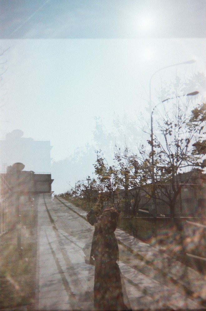 Bộ ảnh chứng minh: Chỉ cần c&oacute; nắng đẹp, mọi c&ocirc; g&aacute;i đều biến th&agrave;nh nữ thần! - Ảnh 7.