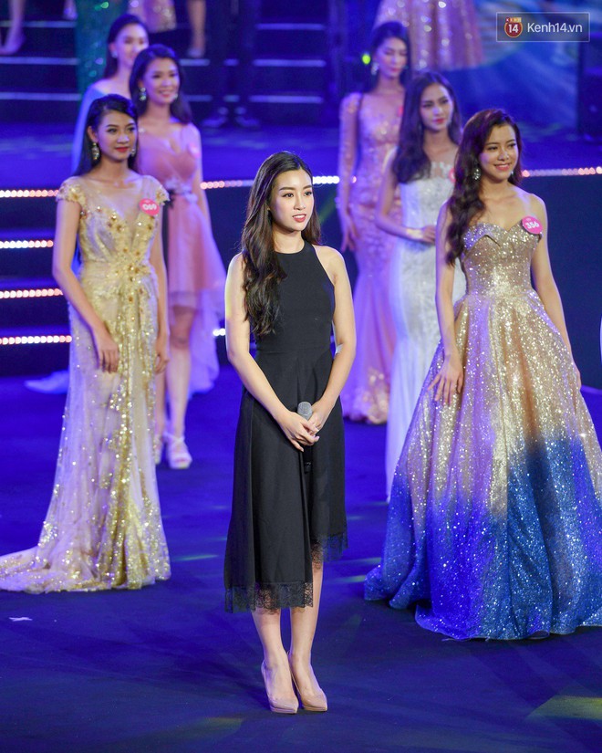 Hàng chục năm không xuất hiện, dàn cựu Hoa hậu Việt Nam gây bất ngờ với vẻ trẻ trung trong buổi tổng duyệt đêm Gala - Ảnh 3.