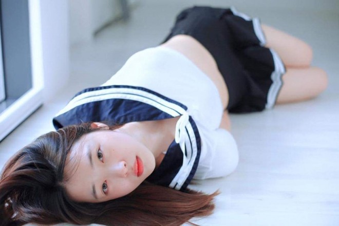 Sao H&agrave;n d&iacute;nh nghi &aacute;n cổ s&uacute;y ấu d&acirc;m: Người chụp ảnh phản cảm, t&igrave;nh đầu v&agrave; em g&aacute;i quốc d&acirc;n đều mất h&igrave;nh tượng - Ảnh 4.
