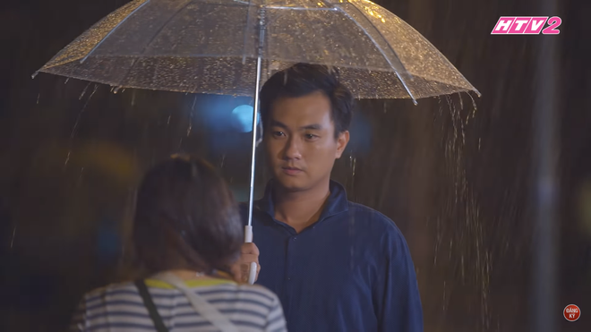 Đ&atilde; ngoại t&igrave;nh, C&ocirc;ng (Ho&agrave;ng Anh) c&ograve;n qu&aacute; quắt d&ugrave;ng tiền đ&ograve;i li dị vợ trong Gạo Nếp Gạo Tẻ - Ảnh 9.