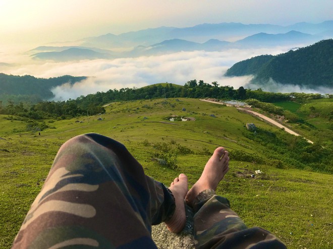 Săn m&acirc;y: Khi người trẻ chạy đua c&ugrave;ng mặt trời rồi vỡ o&agrave; đứng trước biển m&acirc;y đẹp như ti&ecirc;n cảnh - Ảnh 7.