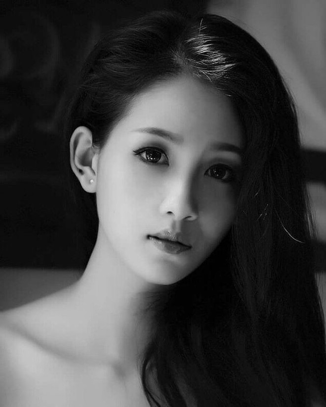 Mẫu nude Kim Phượng: T&ocirc;i chưa nhận được th&ocirc;ng tin kh&ocirc;ng khởi tố - Ảnh 2.