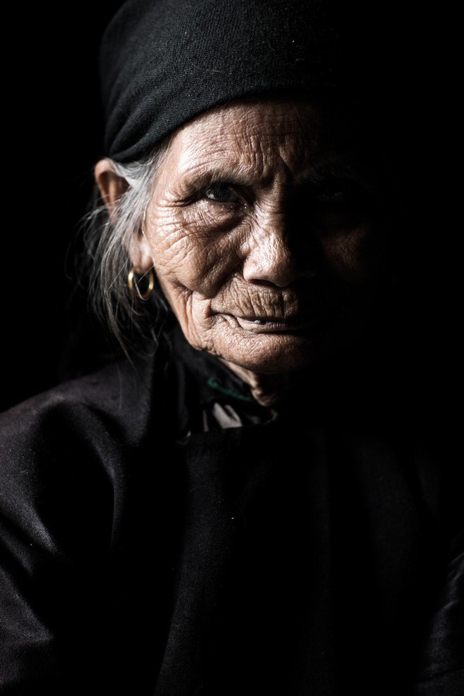 Những nét văn hóa truyền thống của các dân tộc thiểu số ở Việt Nam đẹp mê hồn qua ống kính nhiếp ảnh gia Pháp - Ảnh 8.