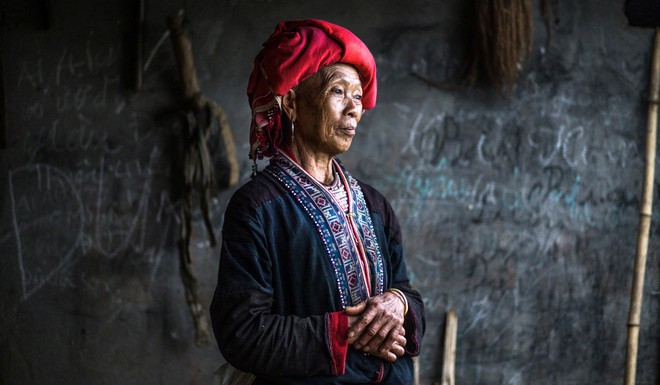 Những nét văn hóa truyền thống của các dân tộc thiểu số ở Việt Nam đẹp mê hồn qua ống kính nhiếp ảnh gia Pháp - Ảnh 7.