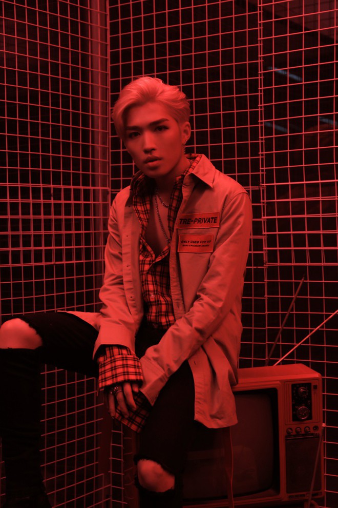 MV mới của Uni5 c&aacute;n mốc triệu view sau 1 ng&agrave;y, c&aacute;c th&agrave;nh vi&ecirc;n hoang mang v&igrave; kh&ocirc;ng ngờ fan lại th&iacute;ch đề t&agrave;i đam mỹ - Ảnh 4.