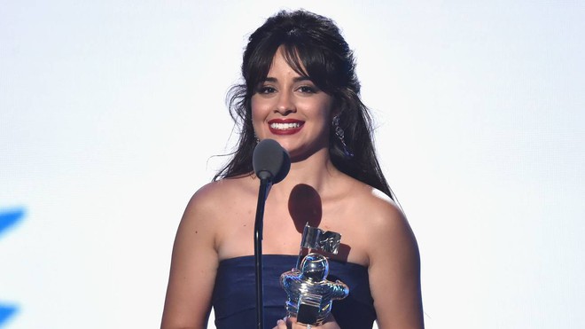 Vượt loạt tên tuổi khủng, Camila Cabello đại thắng 2 trên 3 giải lớn nhất của VMAs 2018 - Ảnh 3.