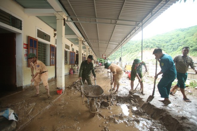 Nghệ An đề nghị hỗ trợ hơn 350 tỷ đồng khắc phục hậu quả lũ lụt - Ảnh 3.