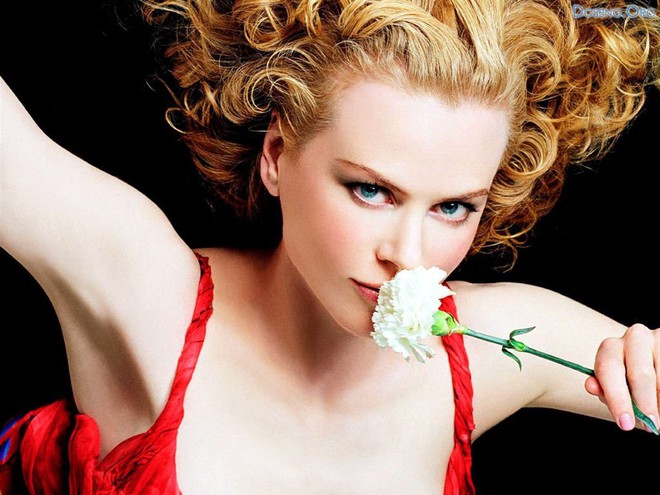 Thiên nga nước Úc Nicole Kidman giờ đây lấm lem xác xơ như... vịt mẹ đi bão trong phim mới - Ảnh 2.