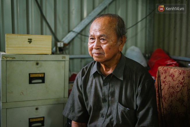 Chuyện anh nh&acirc;n vi&ecirc;n mồ c&ocirc;i cưu mang &ocirc;ng l&atilde;o ve chai v&agrave; ch&uacute; ch&oacute; nhỏ: Anh xem ch&uacute; như ba, v&igrave; anh cũng chỉ c&oacute; một m&igrave;nh ở đất S&agrave;i G&ograve;n n&agrave;y - Ảnh 2.