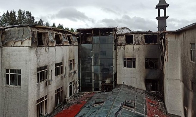 Hiện trường vụ cháy kinh hoàng tại khách sạn, 19 người chết ở Trung Quốc - Ảnh 3.