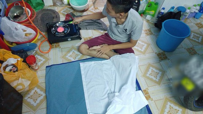 Vật lộn l&agrave; &aacute;o bằng th&igrave;a m&ugrave;a nhập học, SV bất ngờ được d&acirc;n mạng phong Rich Kid v&igrave; l&yacute; do n&agrave;y! - Ảnh 1.