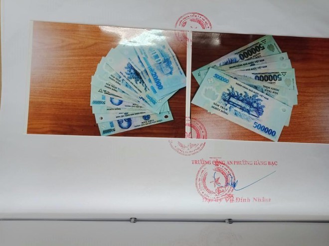 Hai người phụ nữ b&aacute;n thiệp dạo d&agrave;n cảnh, ăn trộm 7 triệu đồng của vị kh&aacute;ch người nước ngo&agrave;i ở bờ hồ Ho&agrave;n Kiếm - Ảnh 2.