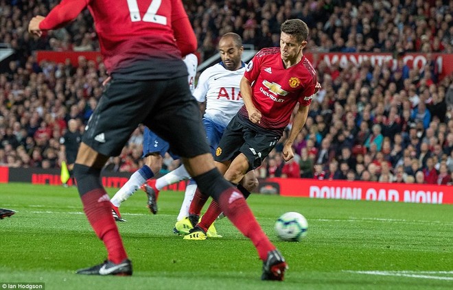 Man Utd thua thảm Tottenham ngay tại Nhà hát của những giấc mơ - Ảnh 9.