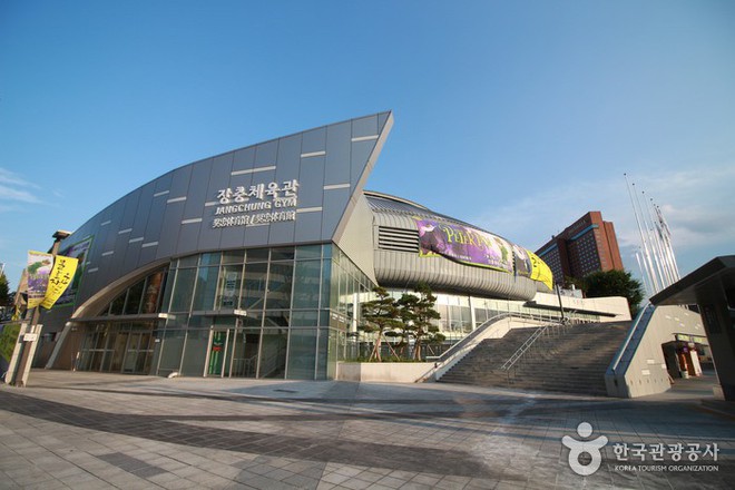 Mỹ T&acirc;m trở th&agrave;nh ca sĩ Đ&ocirc;ng Nam &Aacute; đầu ti&ecirc;n tổ chức concert ri&ecirc;ng tại s&acirc;n vận động H&agrave;n Quốc - Ảnh 4.