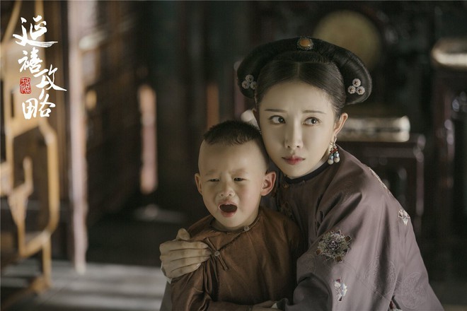 Nhọ như Cao qu&yacute; phi: Bị &eacute;p l&agrave;m phản diện nhưng to&agrave;n ăn h&agrave;nh kh&ocirc;ng ng&oacute;c nổi đầu trong Di&ecirc;n Hi C&ocirc;ng Lược - Ảnh 4.