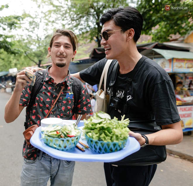 Here We Go: Quang Đại bán nem thắng Tôn Kinh Lâm dù lầy lội... ăn vụng giữa đường - Ảnh 7.