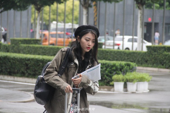 Ngày nhập học của lò đào tạo minh tinh Châu Á: Nhìn đâu cũng thấy trai xinh gái đẹp - Ảnh 3. Ngày nhập học của lò đào tạo minh tinh Châu Á: Nhìn đâu cũng thấy trai xinh gái đẹp - Ảnh 3.