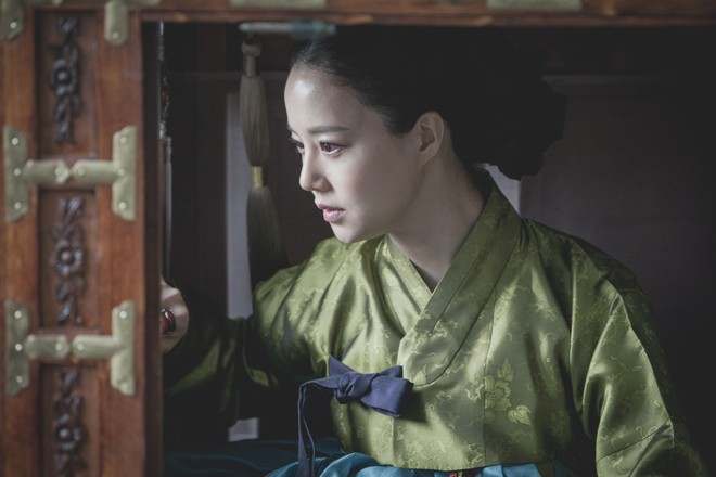 5 phim Hàn hot nhất phòng vé tháng 9: Chị đẹp Son Ye Jin đối đầu Jo In Sung, Hyun Bin - Ảnh 20.