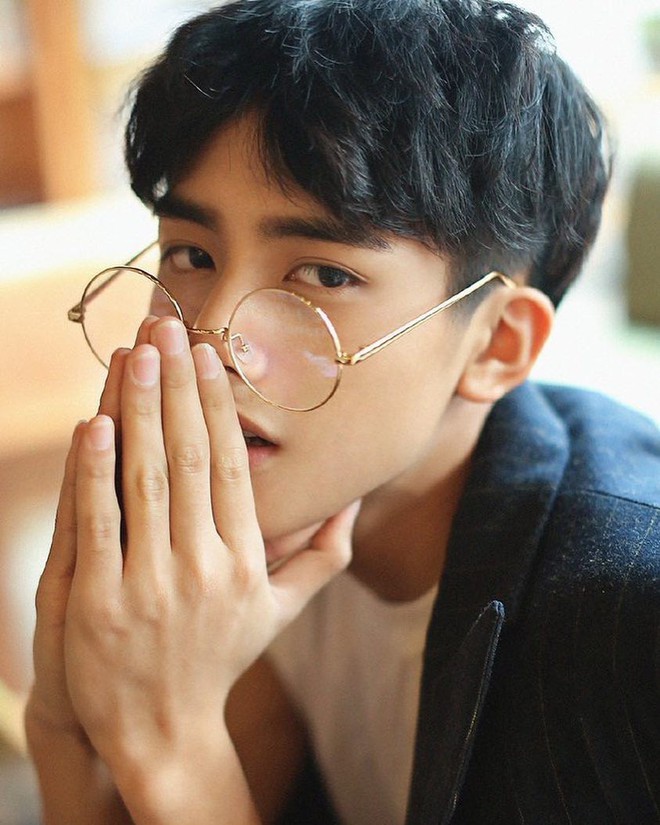 Nam thần của điện ảnh Trung g&acirc;y b&atilde;o v&igrave; đẹp bằng 3 idol H&agrave;n cực phẩm kết hợp, nhưng tuổi mới l&agrave; bất ngờ nhất - Ảnh 3.