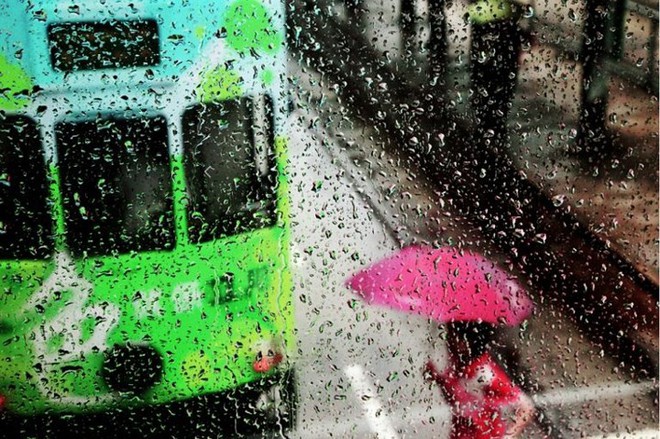Bộ ảnh tuyệt đẹp về mưa của nhiếp ảnh gia người Ph&aacute;p - Ảnh 3.
