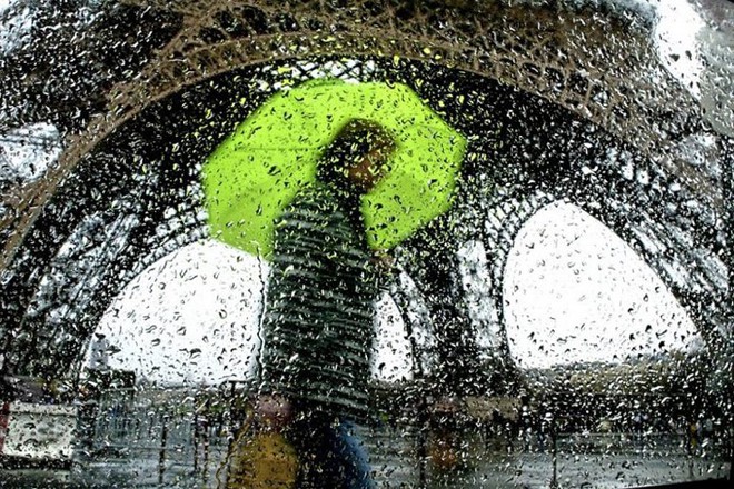Bộ ảnh tuyệt đẹp về mưa của nhiếp ảnh gia người Pháp - Ảnh 5.