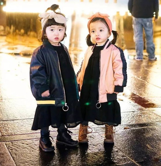 2 nhóc tỳ sinh đôi mới nổi đã xâm chiếm MXH Hàn Quốc vì dễ thương và sở hữu gu ăn mặc siêu chất - Ảnh 16.