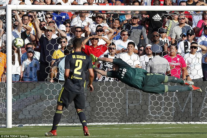 Gareth Bale lập siêu phẩm, Real Madrid hạ gục đội bóng mới của Ronaldo - Ảnh 8.