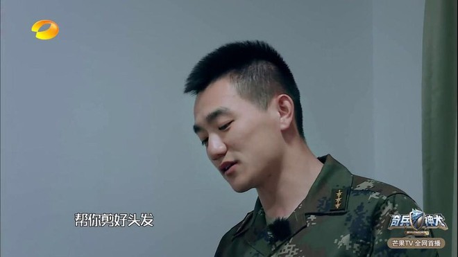 Chẳng khác nào ngôn tình, Trương Hinh Dư quyết định gắn bó cuộc đời với chàng sĩ quan cắt tóc cho mình - Ảnh 5.