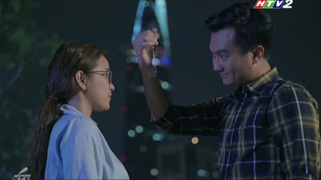B&agrave; Mai qu&aacute; đ&aacute;ng ng&agrave;y n&agrave;o giờ ức ph&aacute;t kh&oacute;c v&igrave; bị chồng mắng l&agrave; thực dụng trong Gạo Nếp Gạo Tẻ tập 40 - Ảnh 1.