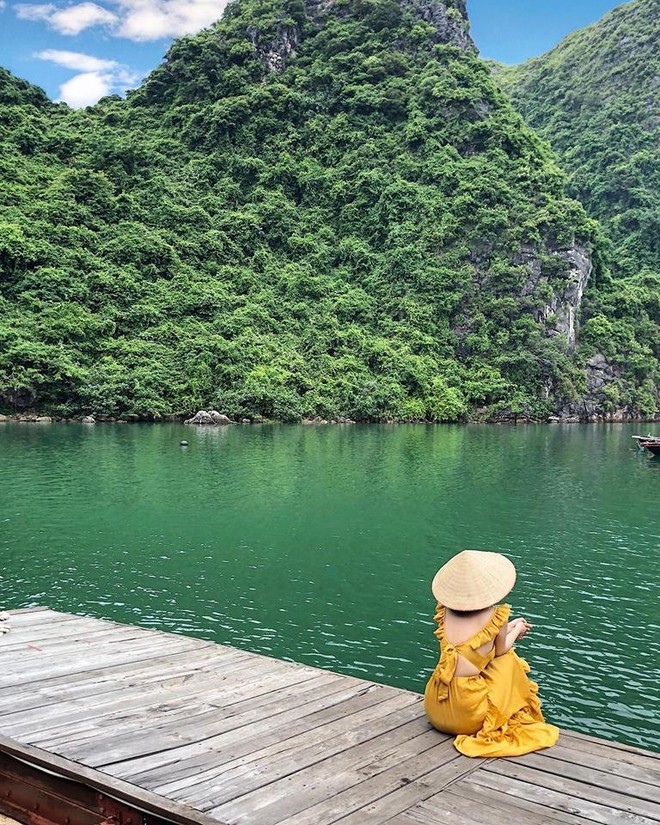 Nhìn ảnh vi vu Hạ Long của những cô nàng này mà ai cũng nôn nao muốn đi ngay trước khi hết hè - Ảnh 3.