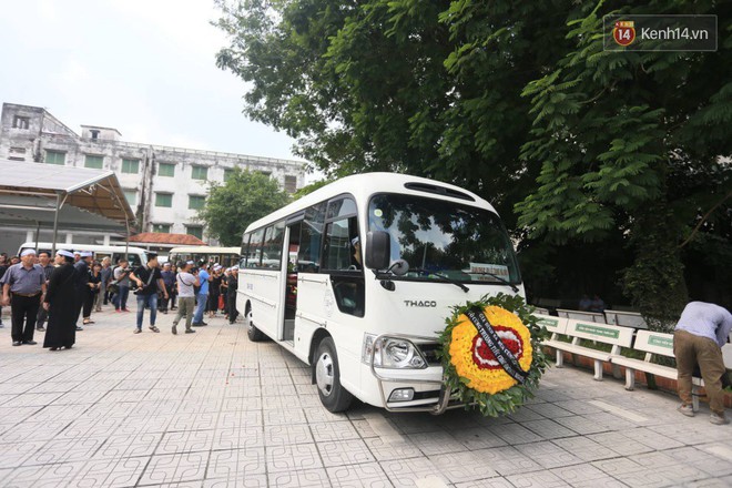 Thị Nở Đức Lưu và loạt nghệ sĩ Việt rơi nước mắt tiễn biệt Chí Phèo Bùi Cường - Ảnh 23.