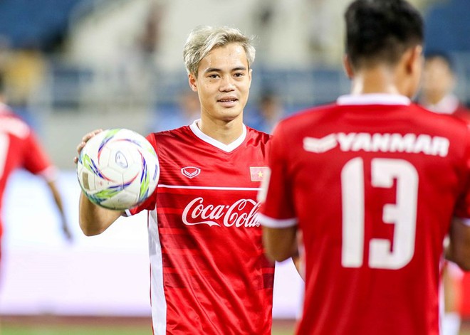 Olympic Việt Nam v&agrave;o B&igrave;nh Dương để l&agrave;m quen kh&iacute; hậu Indonesia - Ảnh 1.